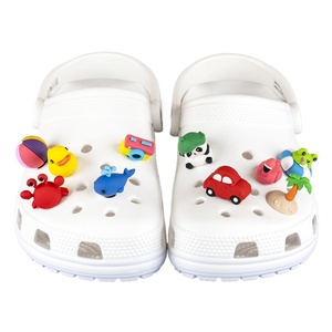 Accessoires de chaussures personnalisés en PVC 3D avec boucles et boutons, motifs animaux, vente en gros, colorés, thèmes plage, <span class=keywords><strong>voiture</strong></span>, noix de coco, vacances, en vrac - Product Image 1