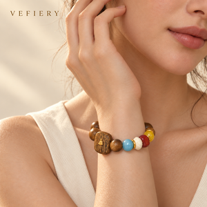 Bracelet en bois et pierres précieuses mélangées avec des accents bleus, rouges, jaunes et blancs - Product Image 2