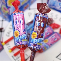 Fabriekslevering van aardbeiencola-smaak harde lolly's, fruitig zoet, cartoonvormig, zakformaat, 60g, 24 maanden houdbaarheid