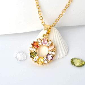 Conjunto de Collar y Aretes de Flores con Circonitas Multicolores Chapados en Oro de 18k - Product Image 2