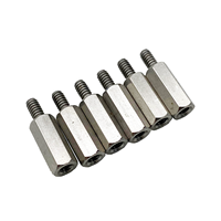 M2.5 M3 M4 M6 CNC usinage entretoise en métal acier inoxydable et laiton hexagonal fileté PCB mâle femelle vis processus de fraisage