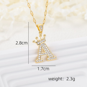 Collar con Colgante de Corona de 26 Letras con Circonitas Blancas Mini Pavé Chapado en Oro de 18K para Mujer, Colgante de Oro con Diamantes Completos, Joyería para Hombre - Product Image 5