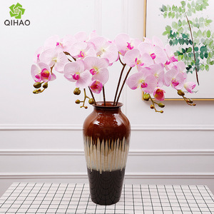 ดอกกล้วยไม้ฟาแลนนอปซิสประดิษฐ์ 100 ซม. สีเหลือง ดอกไม้ผ้าไหมสัมผัสธรรมชาติ ตกแต่งบ้าน อุปกรณ์ประกอบฉากงานแต่งงาน - Product Image 4