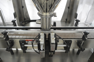 Automatische rotierende Mehls chnecke Gewürz pulver Flaschen füll maschine <span class=keywords><strong>Toner</strong></span> Nachfüll pulver füll maschine - Product Image 4