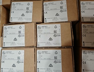 العلامة التجارية الأصلية الجديدة IFM الأتمتة الصناعية ANT421 RFID رأس القراءة والكتابة HF PLC المنتج