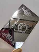 Cartes de visite professionnelles modernes en métal mat gravées au laser avec logo et informations personnalisés en 3D