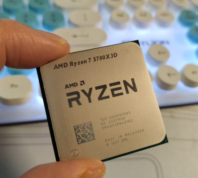 For AMD Ryzen 7 5700X3D R7 CPU Socket AM4 Zen 3 96MB L3 Desktop CPU Processor