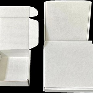 กล่องกระดาษแข็งพับได้ทรงสี่เหลี่ยมสำหรับเครื่องบิน ขนาด 100x100x30 มม. 230 แกรม สามชั้น บรรจุภัณฑ์ทั่วไป พิมพ์ได้ ปรับแต่งได้ - Product Image 4