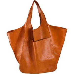 Fashionable Faux Leather Shoulder <b>Bag</b> <b>for</b> <b>Women</b> with Roomy Interior and Sleek Appearance Suitable <b>for</b> Daily Dressing <b>Travel</b> - Product Image 2