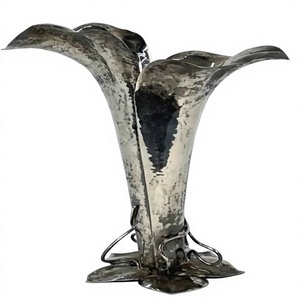 Vase à fleurs en métal de style vintage décoratif fantaisie pour la maison et la décoration de table de mariage, vases en métal - Product Image 1