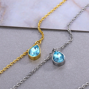 Collar con colgante de gota de agua para mujer, collar con incrustaciones de diamantes de alto sentido que combina con todo, collar de accesorios de venta caliente - Product Image 3