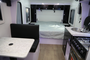 Caravana híbrida de producción en masa más popular del 2025 con baño Cocina externa interior elegante para todo tipo de clima - Product Image 4