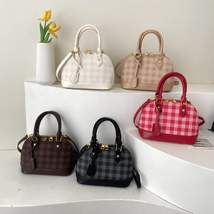 Sac à main pour femme de style niche, luxe, coquillage, nouvelle arrivée, sac fourre-tout à carreaux, sac bandoulière pour femme, usage quotidien - Product Image 1