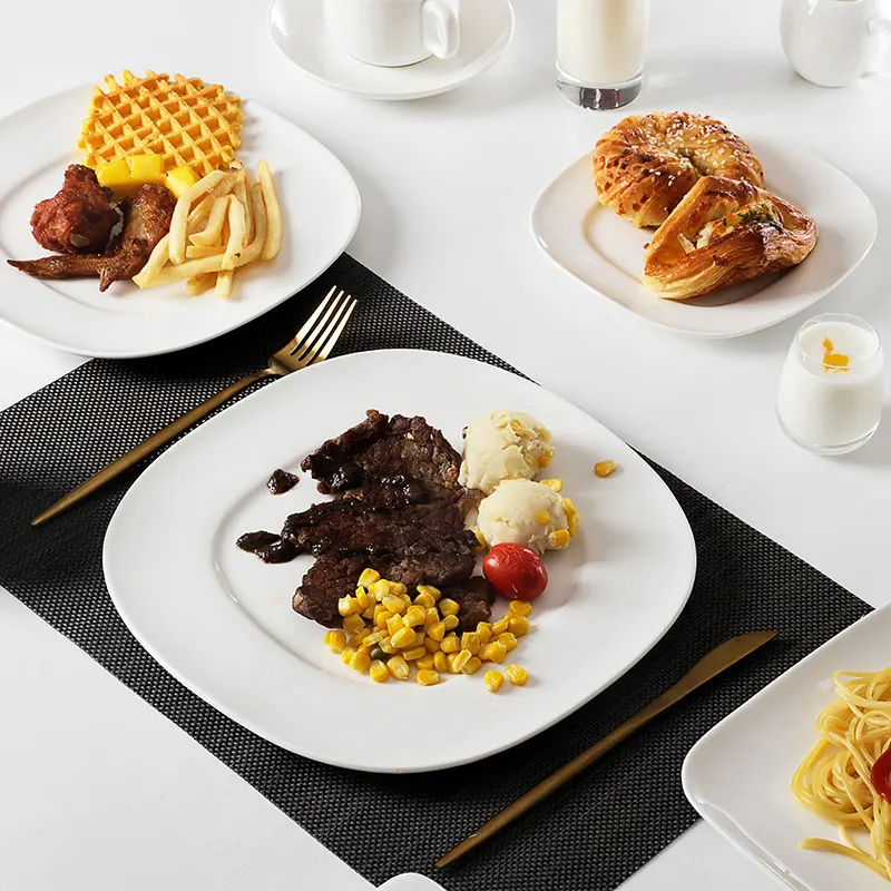 5 yıldızlı otel kare servis örtüsü seramik tabağı düz beyaz restoran yemek tabak takımı Modern seramik bardak ve tabaklar