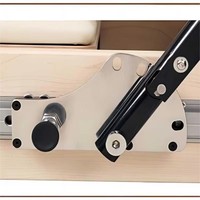 Reformer Pilates Kayu Maple Half Tower Full Track dengan Tower Baja Anti Karat, Pulley Senyap, dan Foot Bar Multi Sudut yang Dapat Disesuaikan untuk Studio