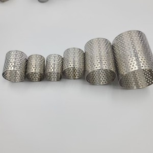 Pantalla coladora en Y con una capa de malla perforada y una capa de malla metálica tejida Pantalla coladora en Y con malla expandida - Product Image 6