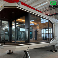 Maison modulaire, capsule spatiale, maison conteneur, cabine préfabriquée, espace commercial avec salle de bain