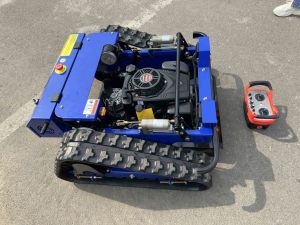 <span class=keywords><strong>Robot</strong></span> Rasaerba Cingolato a Benzina 4 Tempi da 3000W di Alta Qualità, Approvato CE, Fai-da-te, Senza Fili, per Agricoltura, con Telecomando - Product Image 5