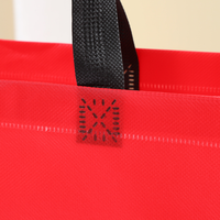 Sacs fourre-tout non tissés stratifiés pressés à chaud Sacs cadeaux publicitaires Sacs en plastique en gros Magasin de vêtements