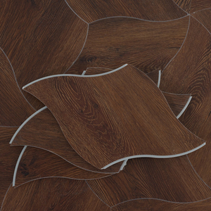 Parquet SPC con Superficie Grabada, Capa de Desgaste de 0.5mm, Base IXPE, Sistema de Clic, Revestimiento Interior, Aspecto Microcemento - Product Image 2