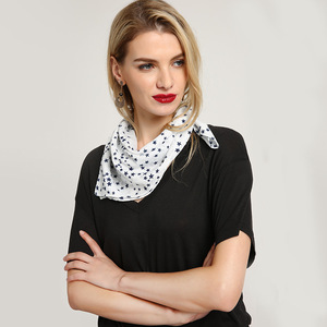 Pañuelo Cuadrado Pequeño de Algodón 100% al por Mayor, 60x60cm, Bandana con Estampado Geométrico de Verano, Oferta Especial en Stock, Pañuelo de Moda para Mujer - Product Image 3