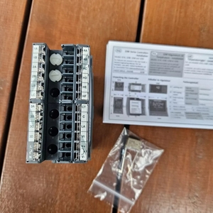 Controladores de Temperatura Eurotherm 3208 3204 3216 32H8 Originales del Reino Unido, Suministro Inmediato, Controlador de Temperatura Eurotherm Auténtico - Product Image 5