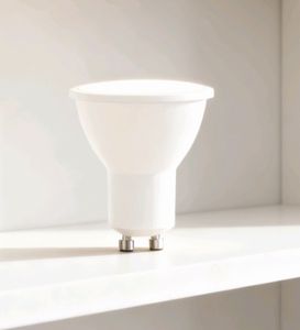 Promotion Vente en gros <span class=keywords><strong>Ampoule</strong></span> <span class=keywords><strong>LED</strong></span> <span class=keywords><strong>GU10</strong></span> 7W alimentée par courant alternatif 560lm 2700K <span class=keywords><strong>Angle</strong></span> de faisceau de <span class=keywords><strong>120</strong></span>° Ra80 Certifiée CE/RoHS/EMC Garantie de 2 ans - Product Image 5