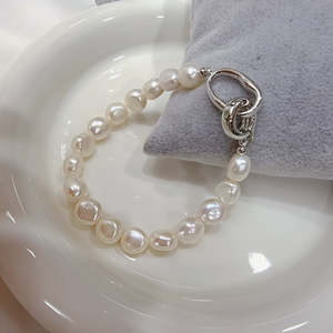 Baroque Natural <b>Pearl</b> <b>Bracelet</b> Elegant Beaded Bangle Accessory - Product Image 3