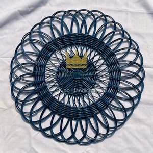 Assiette de présentation et set de table en rotin écologiques personnalisables, faits à la main au Vietnam, pour la maison et les fêtes - Product Image 3