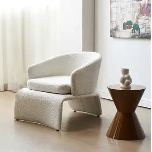Mobili da soggiorno moderni di moda scandinava sedia a sdraio in lana di agnello bianco divano di lusso con struttura in metallo divano singolo in tessuto