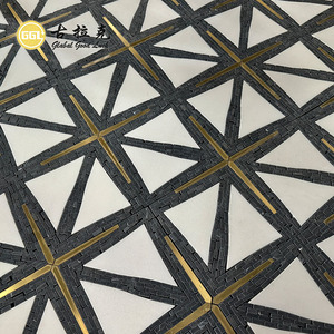 Mélange <span class=keywords><strong>de</strong></span> copeaux <span class=keywords><strong>de</strong></span> marbre noir et blanc dégringolé en laiton jet d'eau carreaux <span class=keywords><strong>de</strong></span> mosaïque 10mm pour <span class=keywords><strong>salle</strong></span> <span class=keywords><strong>de</strong></span> <span class=keywords><strong>bain</strong></span> moderne et cuisine sol/mur - Product Image 2