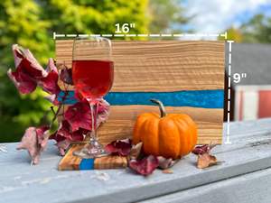 Planche en résine époxy, planche à servir en bois artisanale, planche à servir en bois, cadeau de Noël pour couple, cadeau de mariage, plat de service, plateau de service - Product Image 4