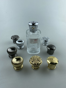 Flacon de parfum personnalisé en alliage de zinc avec pulvérisateur à pompe, marque personnalisée - Product Image 2