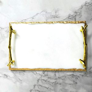 Échantillon gratuit de plateaux de service rectangulaires en <span class=keywords><strong>marbre</strong></span> <span class=keywords><strong>blanc</strong></span> pour la décoration de la maison avec des plateaux en métal <span class=keywords><strong>doré</strong></span> - Product Image 2