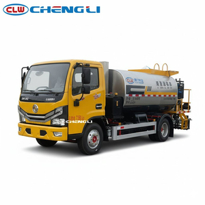 Camion Distributeur d'Asphalte Intelligent Dongfeng D6 4X2 5000L 3.5L/m² pour le Pavage et l'Étanchéité de l'Asphalte - Product Image 1