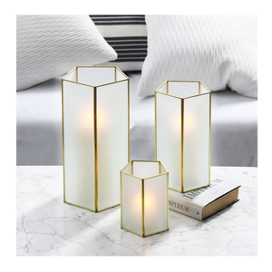 Lanterne à bougie tendance avec verre givré pour décorations de Noël, nouveau design, porte-bougie votif en vente - Product Image 1