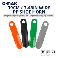 Chausse-pied personnalisé en PP de 19 cm (7,48 pouces) de large, avec grand trou circulaire, logo imprimable, 5 couleurs, pour boîte à chaussures, cadeau de marque O-MAK OM-20-027
