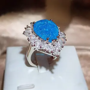 KYRA01799 Mode Mewah Perhiasan Bentuk Tetesan Air Bersinar Biru Batu Desain Cincin Dapat Diubah Ukuran untuk Wanita