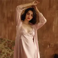 부드러운 실크 새틴 핑크 다채로운 잠옷 여성 가운