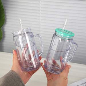 Vaso de Café Acrílico Transparente de Doble Pared de 20oz, Ecológico, Tipo Bola de Nieve, con Orificio Preperforado y Tapón - Product Image 2