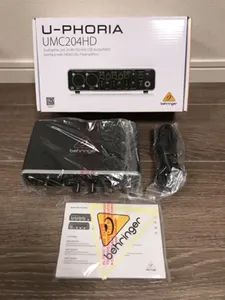Carte son Behringer UMC204 Audiophile, interface <span class=keywords><strong>audio</strong></span>/MIDI USB 2 entrées 4 sorties, préamplis micro Midas pour enregistrement sur ordinateur et guitare. - Product Image 2