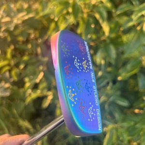 2025 Putter de golf de aniversario de media luna para diestros Unisex CNC cara fresada portátil con diseño de flor de cerezo Edición Limitada - Product Image 3