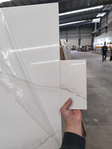 Piedra de Cuarzo Gris Ondulado 5061 Pulido de Lujo GOLDTOP para Mesas de Comedor Modernas, Pisos y Diseños de Paredes Decorativas - Product Image 4