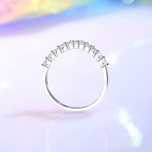 Fashion Jewelry Platinum Plated 925 Sterling Silver Ring High Polished V Shaped Moissanite Ring for Gift - Product Image 5