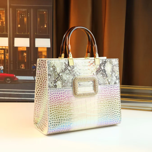 Borsa da donna di grande capacità con chiusura magnetica di lusso design retrò <span class=keywords><strong>europeo</strong></span> in vera pelle iridescente con motivo <span class=keywords><strong>coccodrillo</strong></span> - Product Image 2