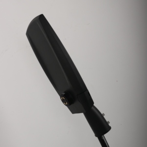 Lampadaire LED compact noir 150W pour éclairage routier extérieur, avec contrôle intelligent et garantie <span class=keywords><strong>de</strong></span> 5 ans, idéal pour les projets d'éclairage public. - Product Image 2