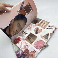 Impression professionnelle de brochures en couleur, livrets à reliure parfaite, catalogues personnalisés, magazines et livres avec piqûre à cheval