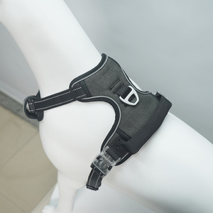 สายรัดอกสุนัขแบบยุทธวิธี ทำจากไนลอนรักษ์โลก ป้องกันการดึงหลบหนี มีแถบสะท้อนแสง ปิดด้วยหัวเข็มขัด ปรับขนาดได้ เหมาะสำหรับสุนัขพันธุ์เล็ก - Product Image 6