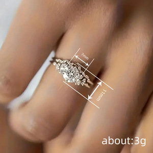 Set di Anelli Delicati con Micro Pavé per Coppie, Eleganti Gioielli da Matrimonio e Festa - Product Image 4