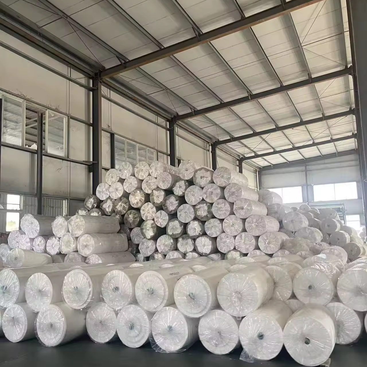 Raw Materials Customized in 100% Cotton Fabric Jumbo Gauze Roll 1P